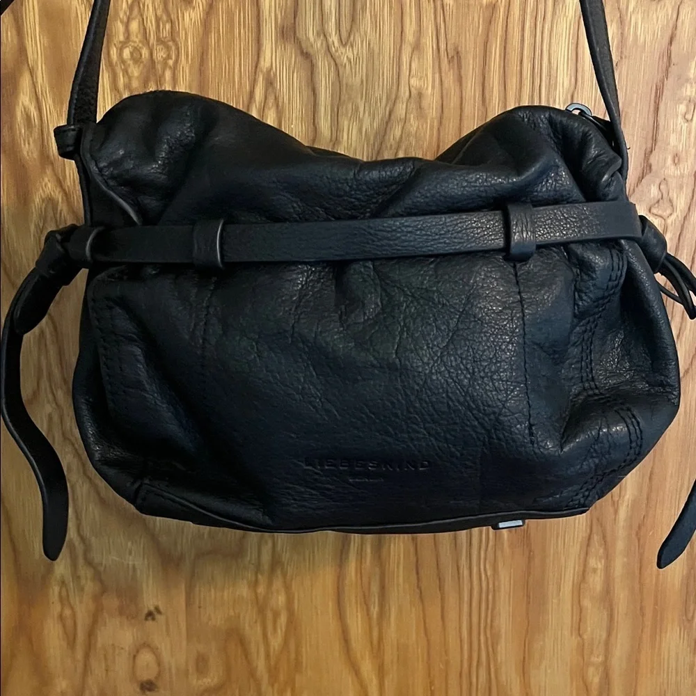 Liebeskind Fremont Crossbody Bag Liebeskind. Black Leather